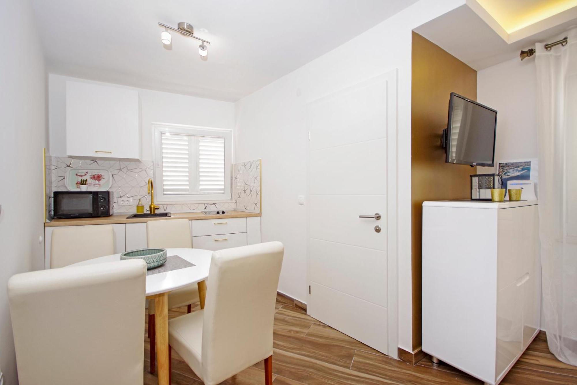 Apartments Roma Башка-Вода Экстерьер фото