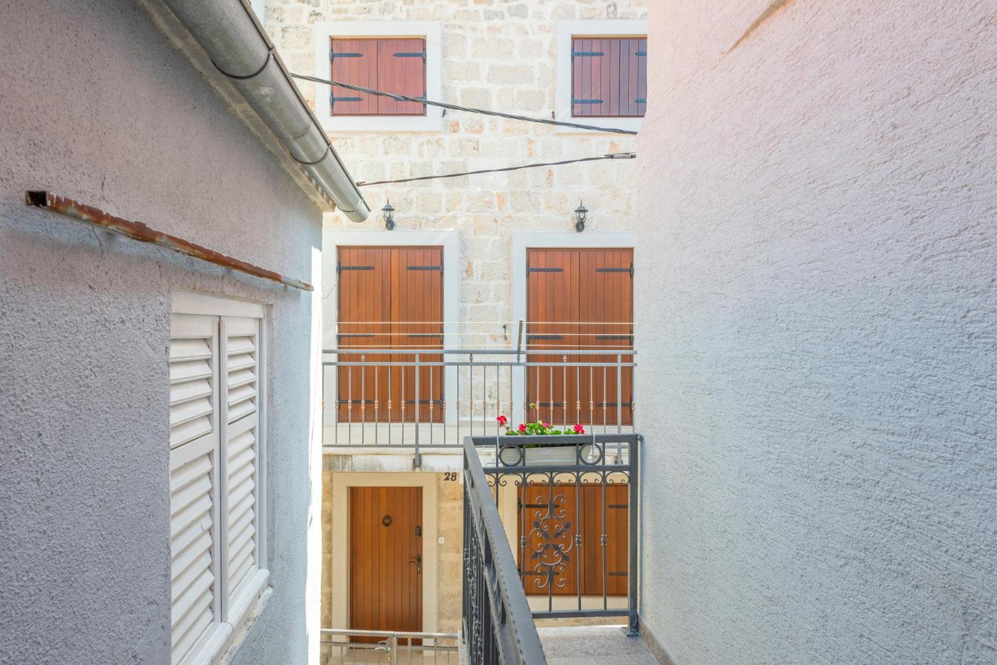 Apartments Roma Башка-Вода Экстерьер фото